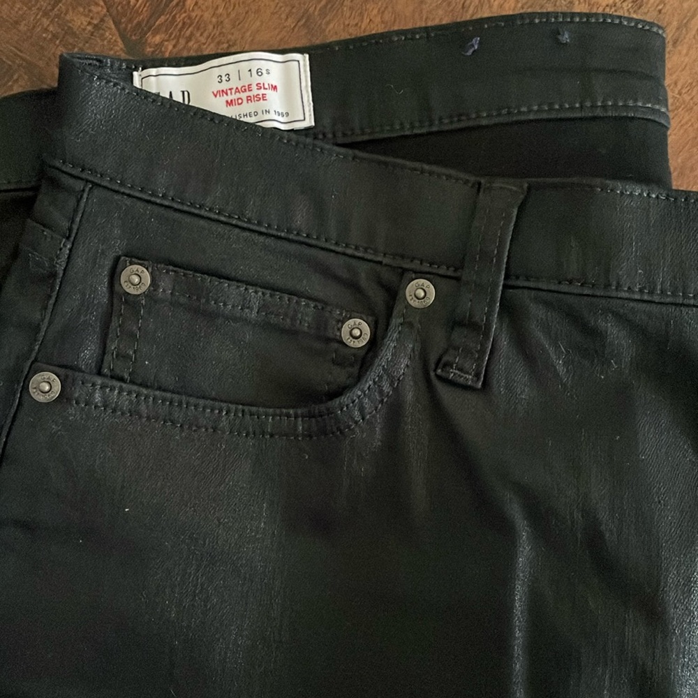 GAP Vintage Slim Mid Rise Straight black coated jeans